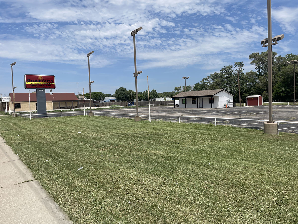 LawnLux Landscaping 