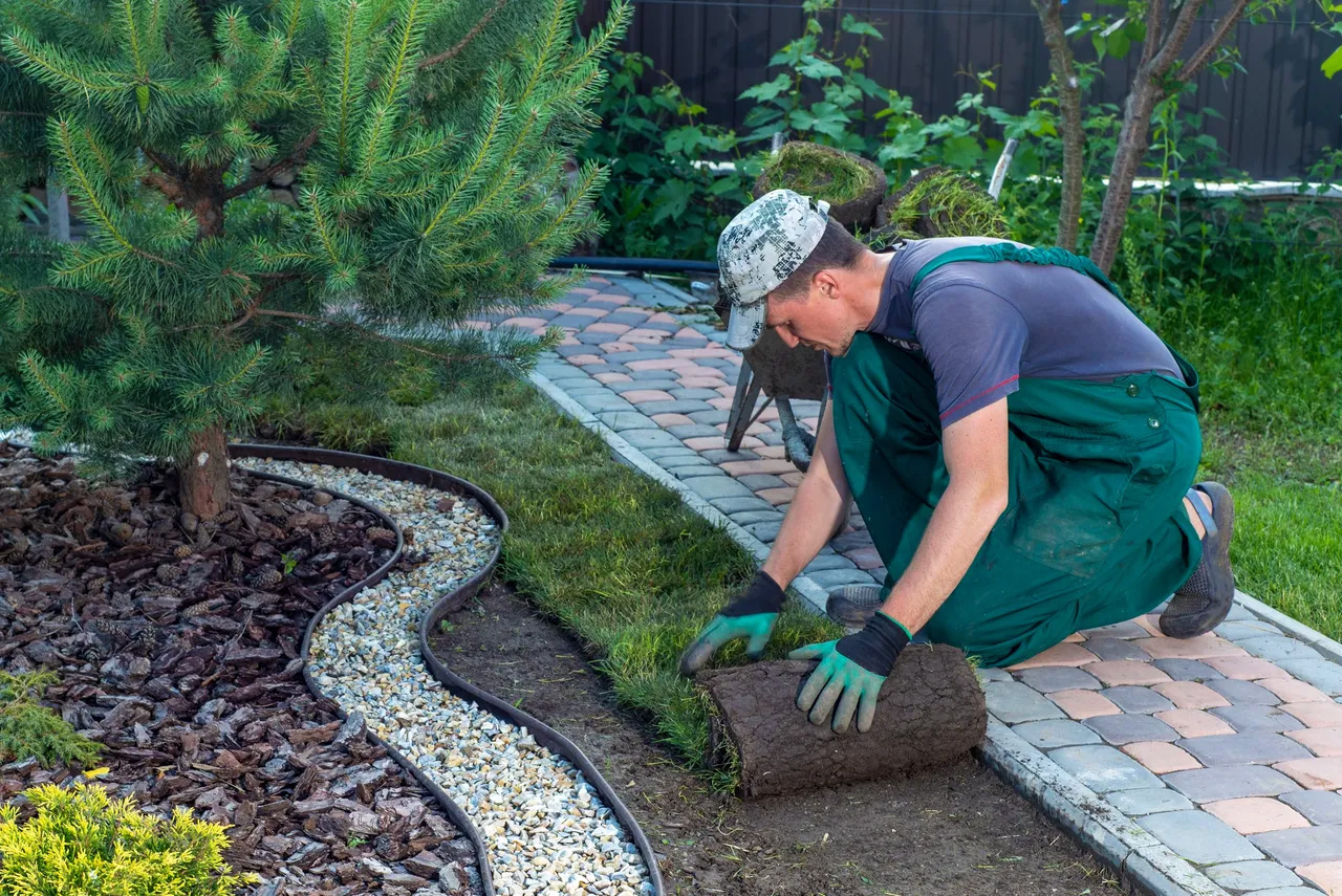 LawnLux Landscaping 